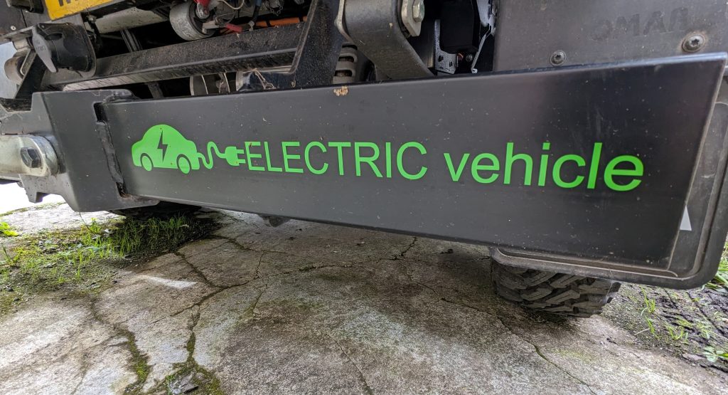 'Electric Vehicle' sign on Penzance Council's new flat bed truck