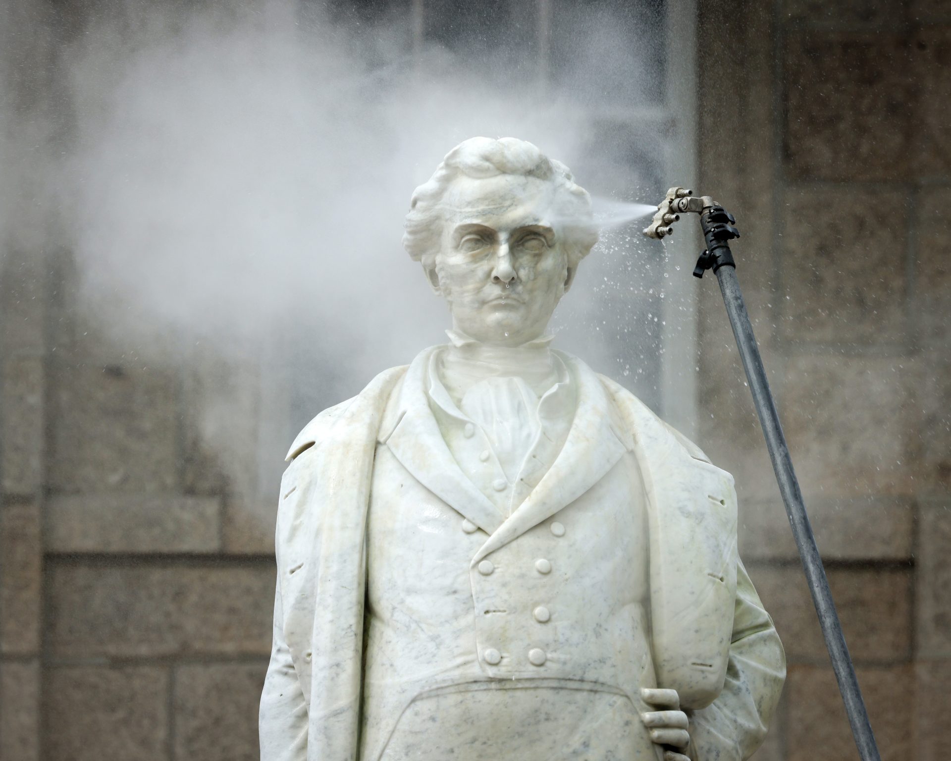 Full steam ahead for Humphry Davy statue clean